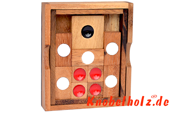 Khun Pan small Escape Schiebespiel in einer Holzbox tolles Schiebespiel für einen Spieler mit den Maßen 9,7 x 8,2 x 2,2 cm , khun pan samanea wooden game