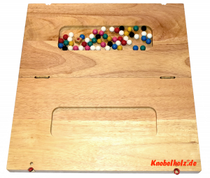 Barrikade Blockade rund für 6 Spieler, Aufbewahrung der Spielfiguren, ein Würfelspiel in Holz zum Klappbrett für die ganze Familie mit den Maßen 39,0 x 39,0 x 3,5 cm , barricade wooden game board round monkey pod