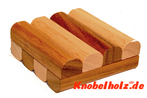 Floss Puzzle Brain Teaser, Knobelspiel ein Puzzle aus Holz mit den Maßen 6,5 x 6,5 x 3,5 cm samanea wooden brain teaser