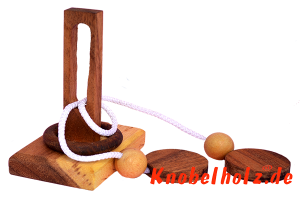 Lord of the Ring Plus extra schweres Schnurpuzzle mit Ring und 2 Kugeln in den Maßen 7,6 x 10,8 x 13,3 cm, samanea wood string brain teaser