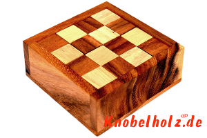 LT Chess 2 Level Fit Puzzle aus Holz, Denkspiel, IQ Game, Knobelholz mit Maßen 12,2 x 12,2 x 4,1 cm, monkey pod puzzle