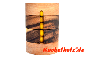 Colour Match Revolve Puzzle Rubik Tube mit gleich farbigen Holzkugeln in den Maßen  7,1 x 7,1 x 10,5 cm samanea wooden brainteaser 